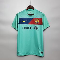 لباس کلاسیک بارسلونا ۲۰۱۱-۲۰۱۰ کیت دوم
