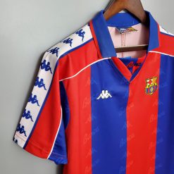لباس کلاسیک بارسلونا 1995-1992 کیت اول