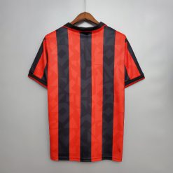 لباس کلاسیک میلان 1994-1993 کیت اول