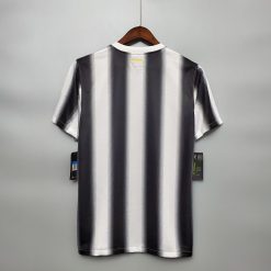 Alternative view of لباس کلاسیک یوونتوس 2012-2011 کیت اول