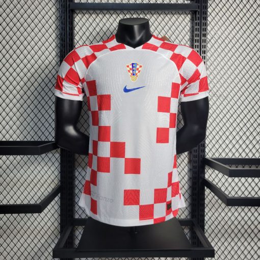 لباس اول کرواسی جام جهانی ۲۰۲۲ بازیکن (پلیری)