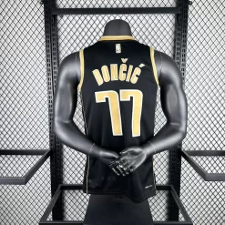 Alternative view of لباس مشکی دالاس ماوریکس DONCIC select series