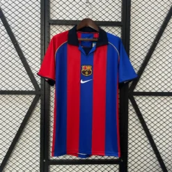 لباس کلاسیک بارسلونا 2002-2001 کیت اول